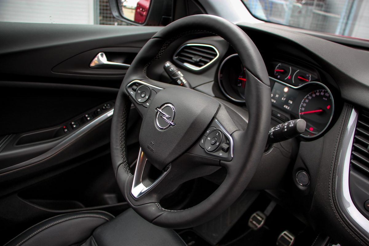 OPEL GRANDLAND X