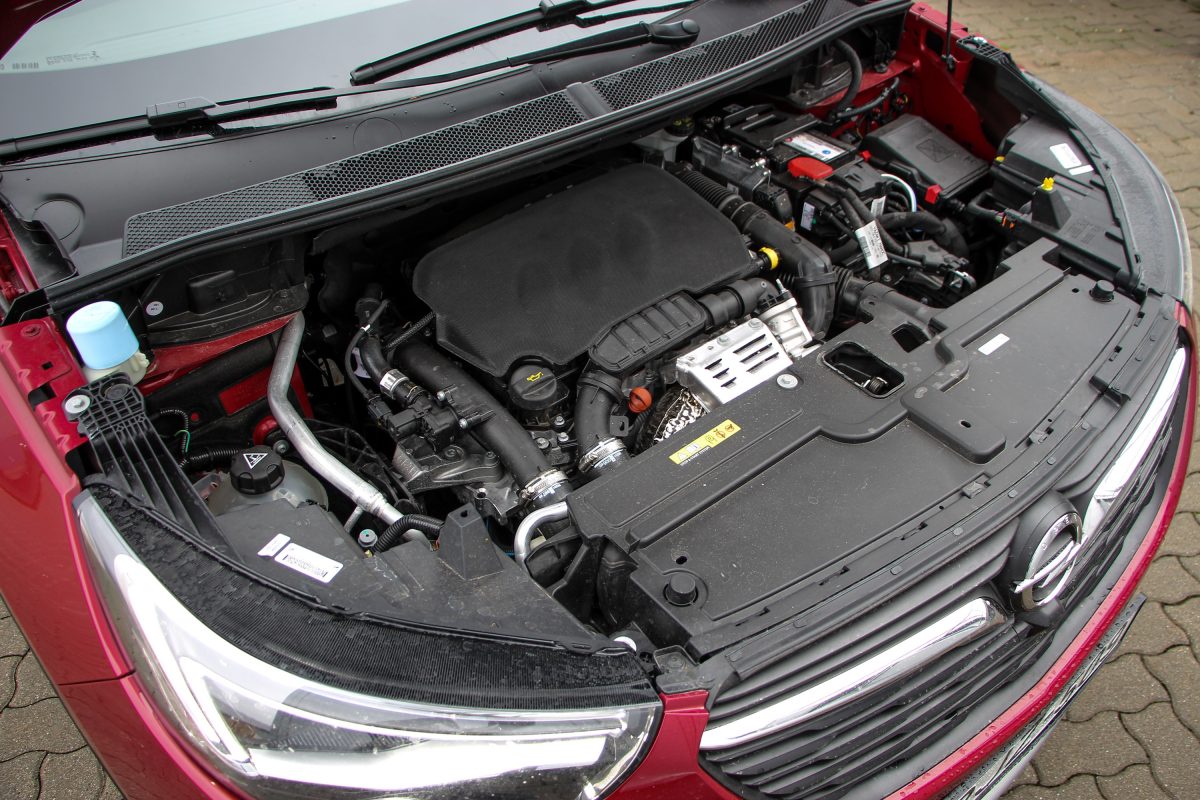 OPEL GRANDLAND X