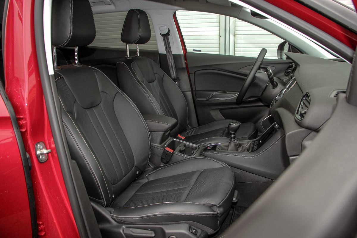 OPEL GRANDLAND X