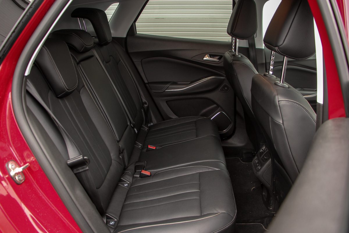 OPEL GRANDLAND X