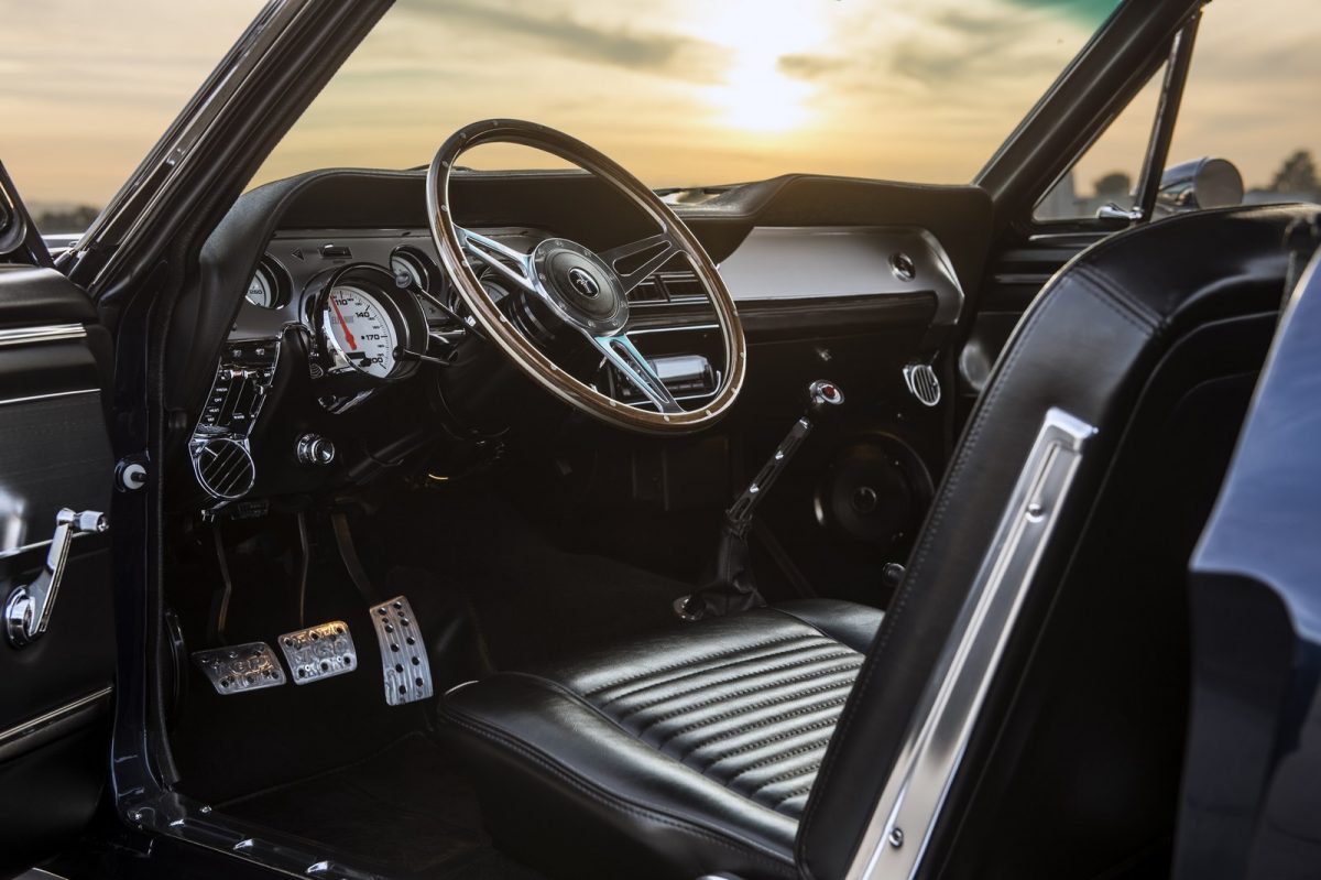 FORD (USA) MUSTANG