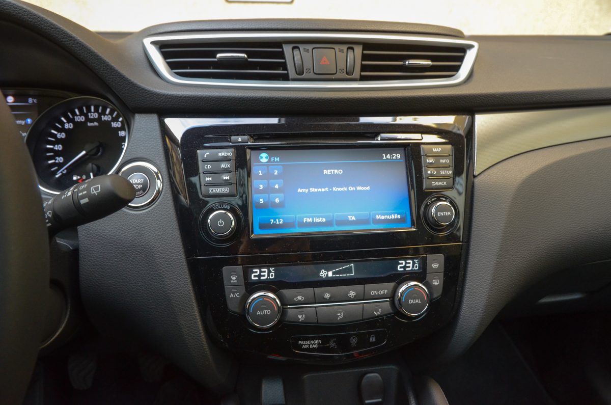 NISSAN QASHQAI