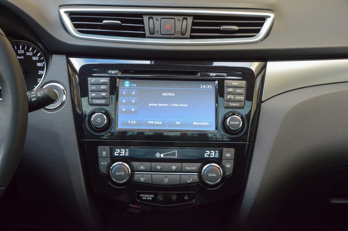 NISSAN QASHQAI