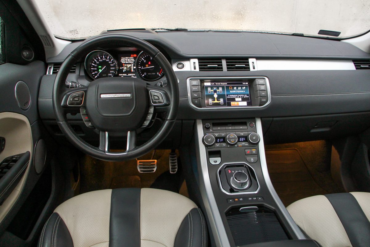 LAND ROVER RANGE ROVER EVOQUE