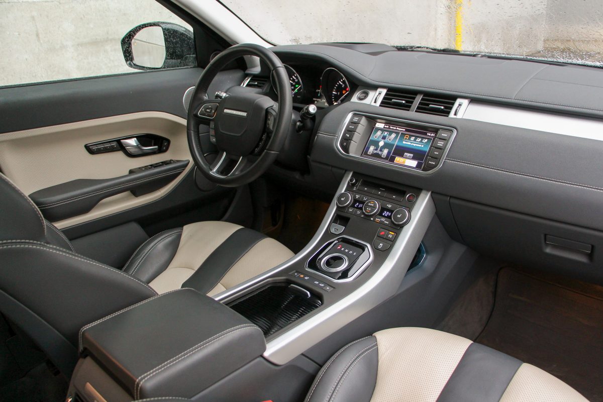 LAND ROVER RANGE ROVER EVOQUE