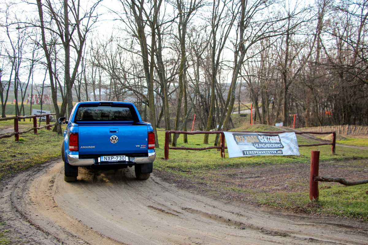VOLKSWAGEN AMAROK