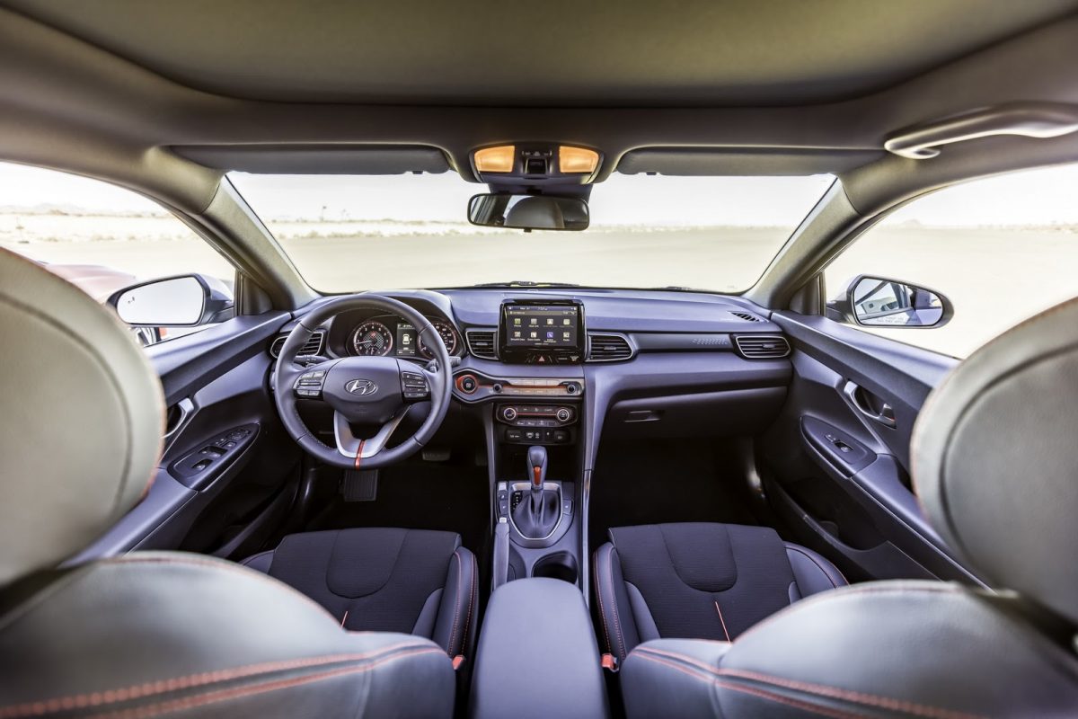 HYUNDAI VELOSTER
