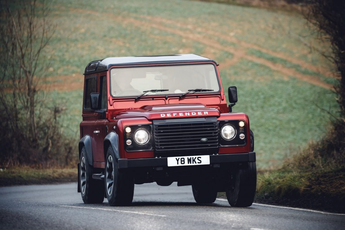 LAND ROVER DEFENDER