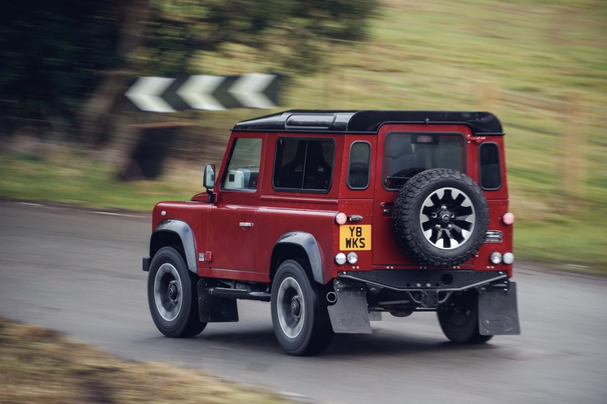 LAND ROVER DEFENDER