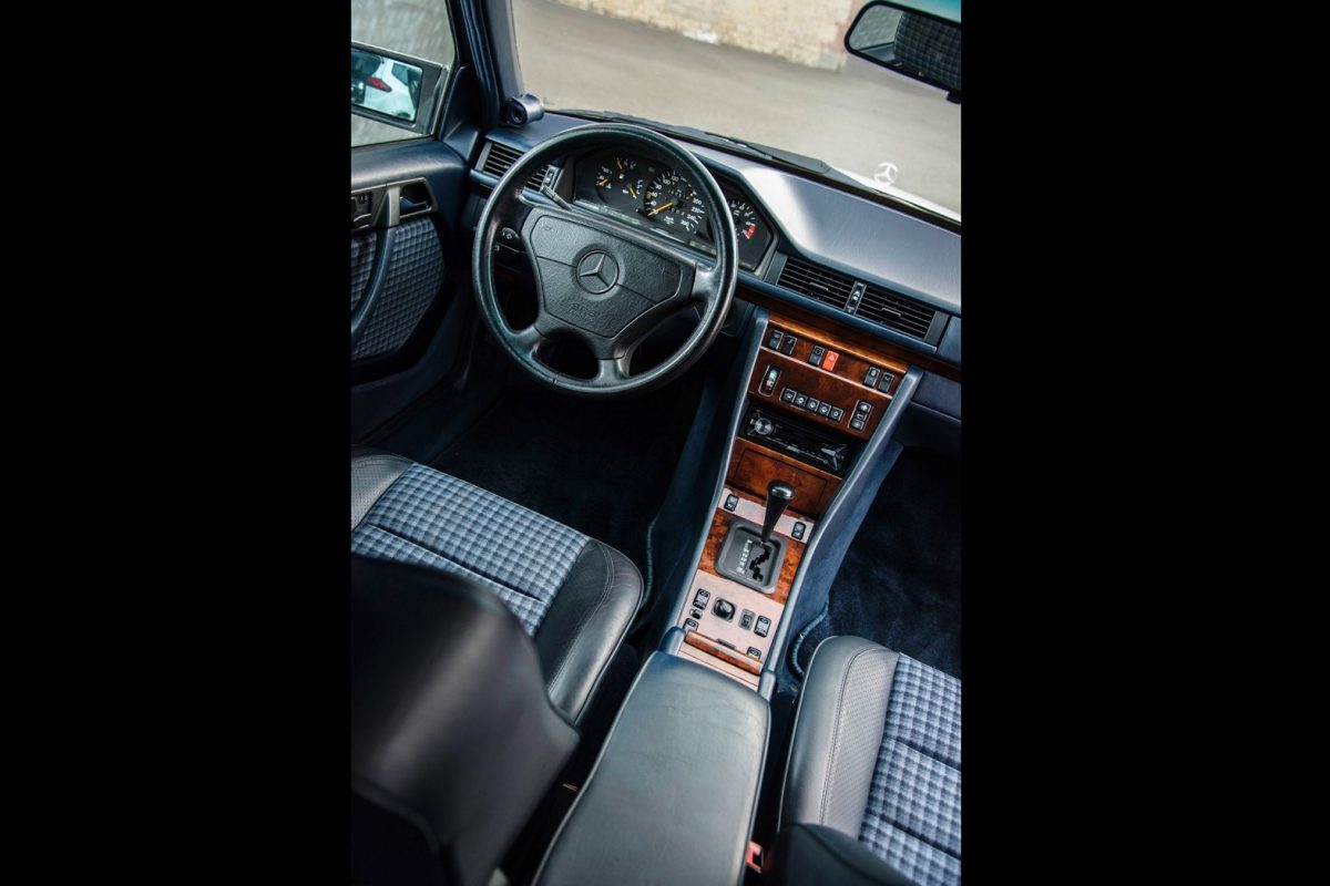 MERCEDES-BENZ E-OSZTÁLY