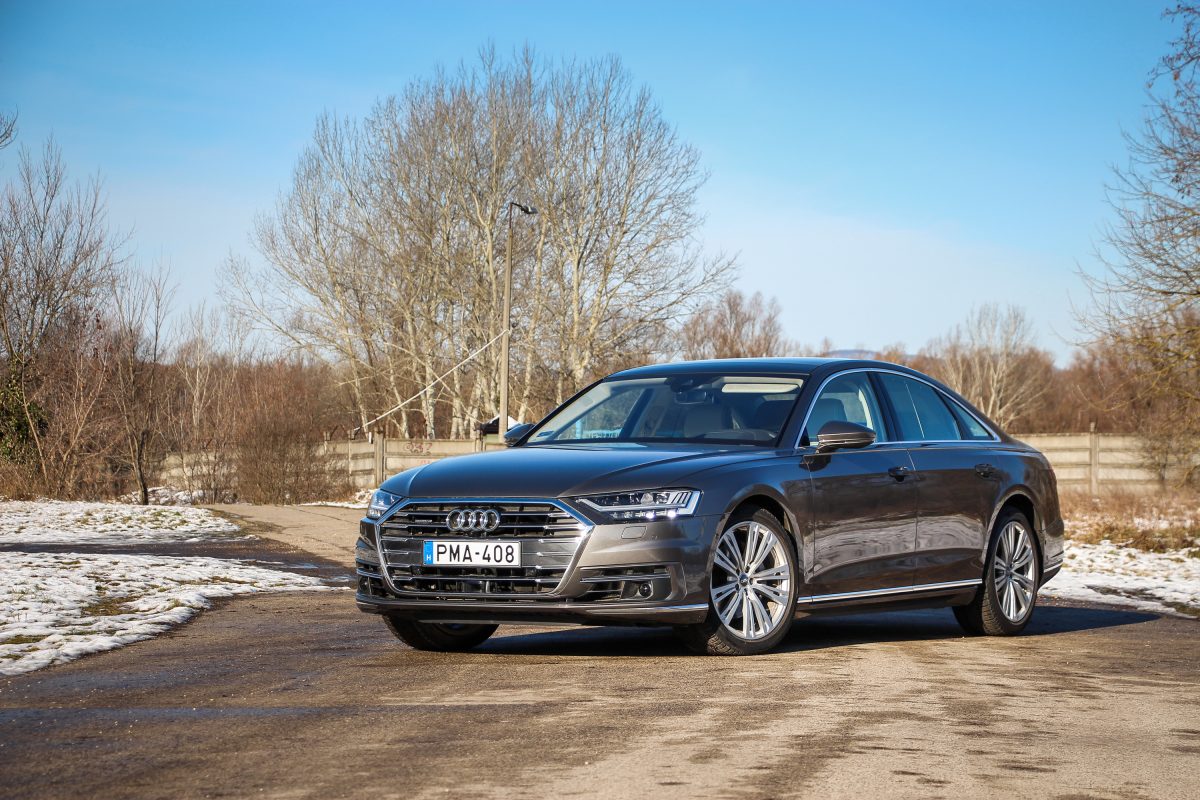 AUDI A8