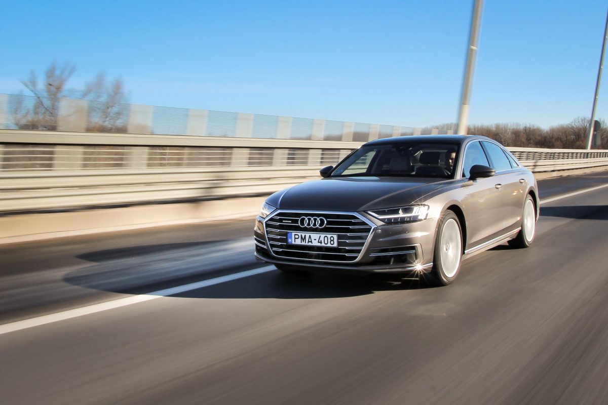 AUDI A8