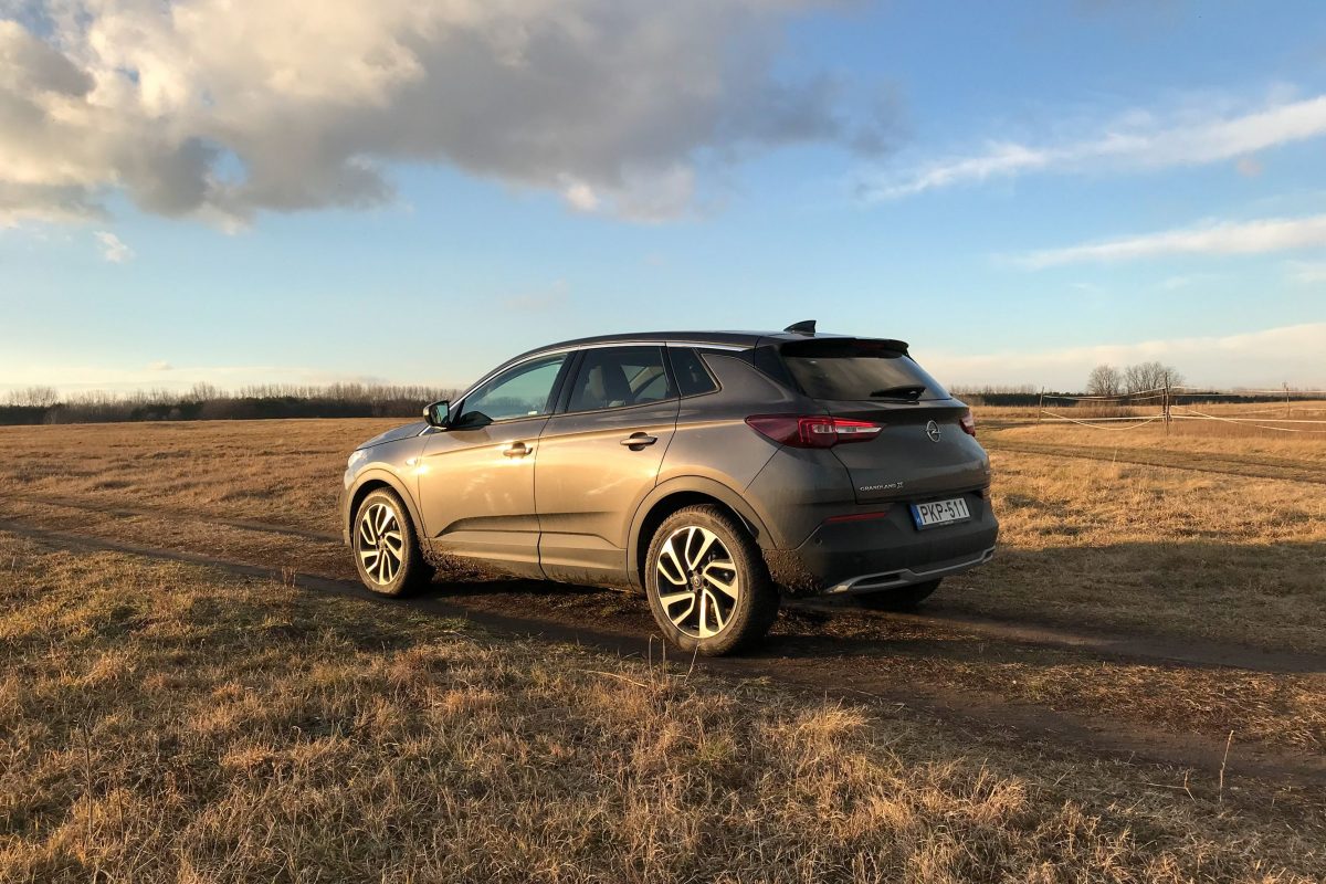 OPEL GRANDLAND X