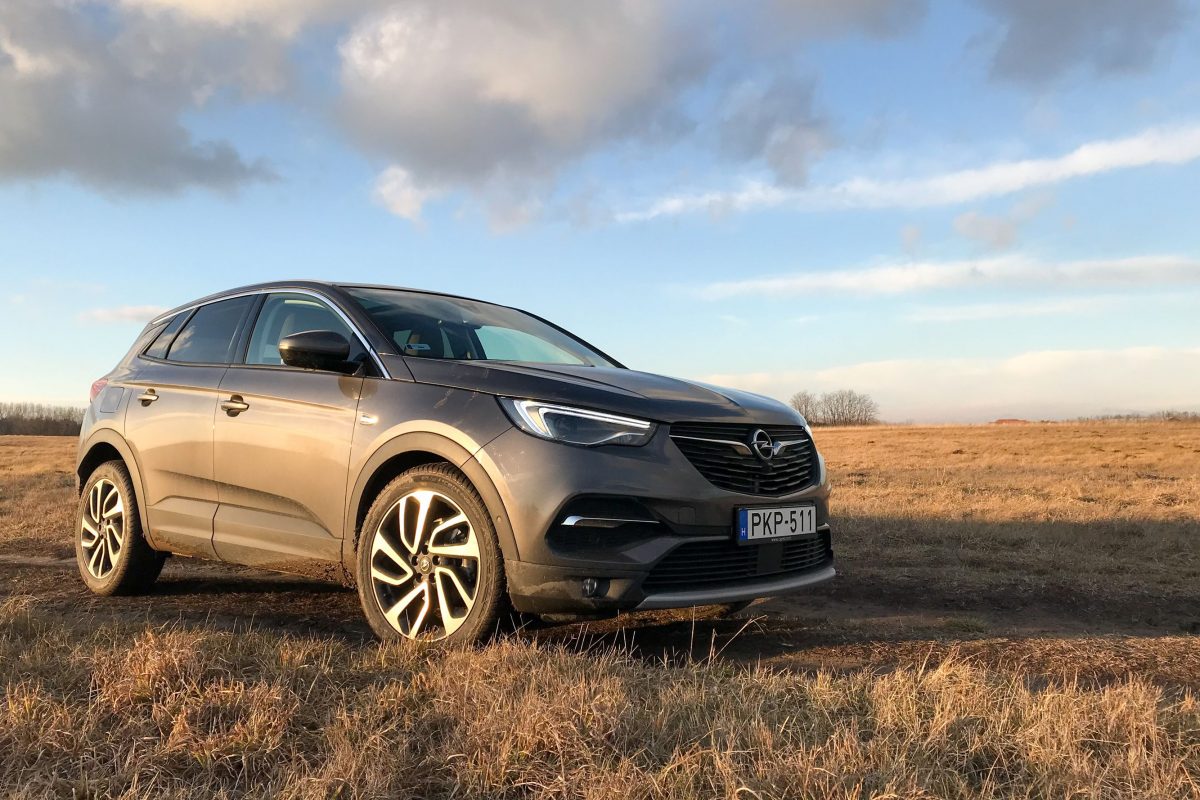 OPEL GRANDLAND X