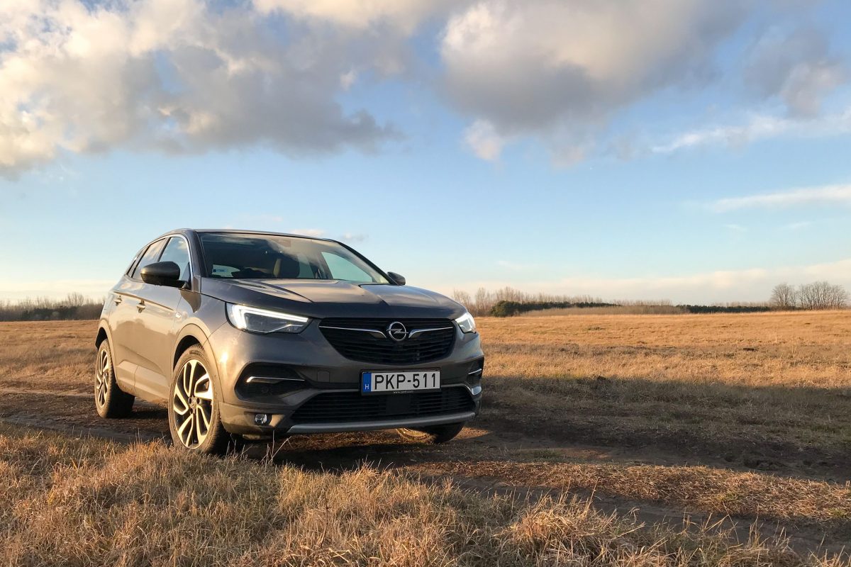 OPEL GRANDLAND X