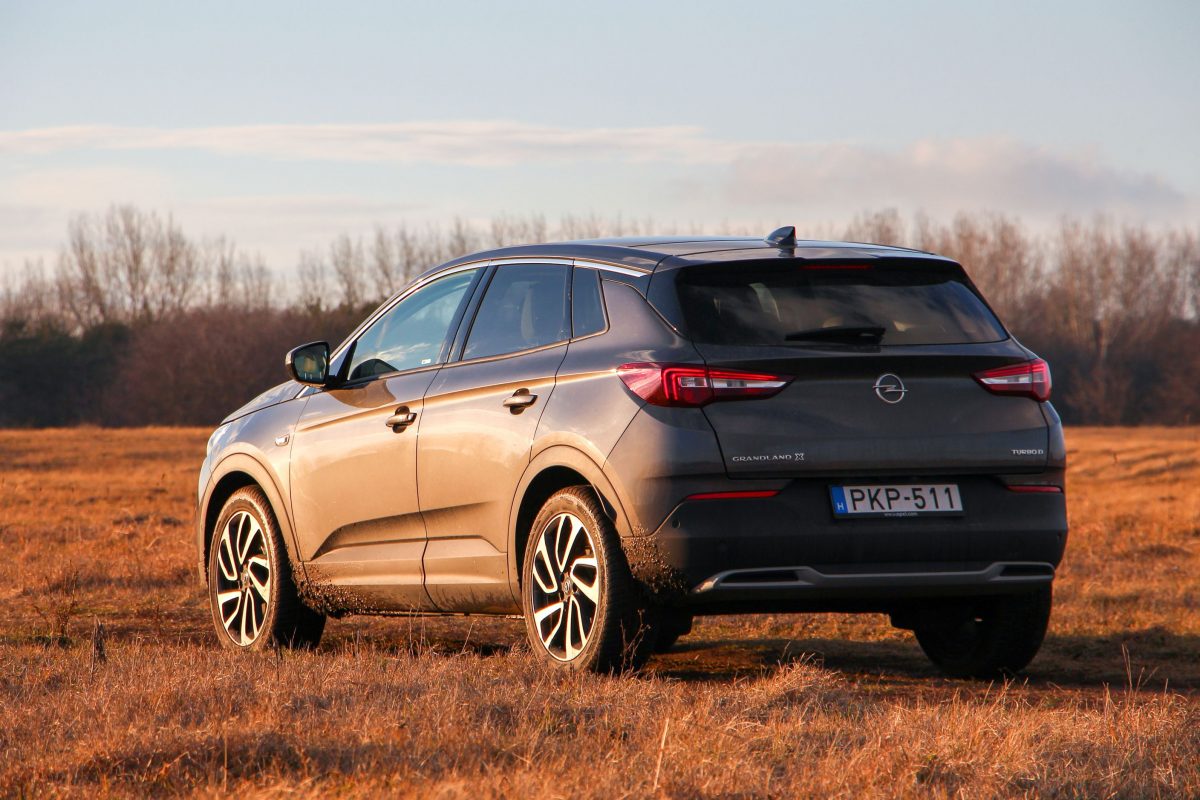OPEL GRANDLAND X