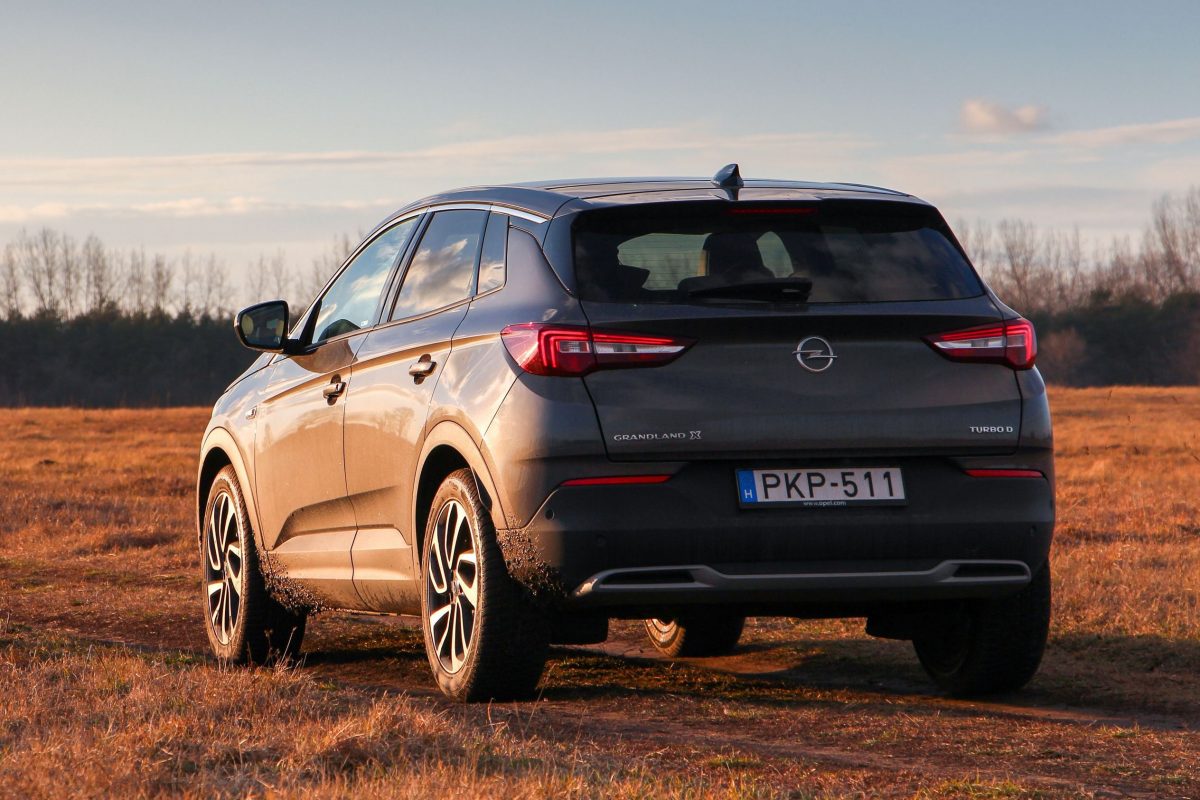 OPEL GRANDLAND X