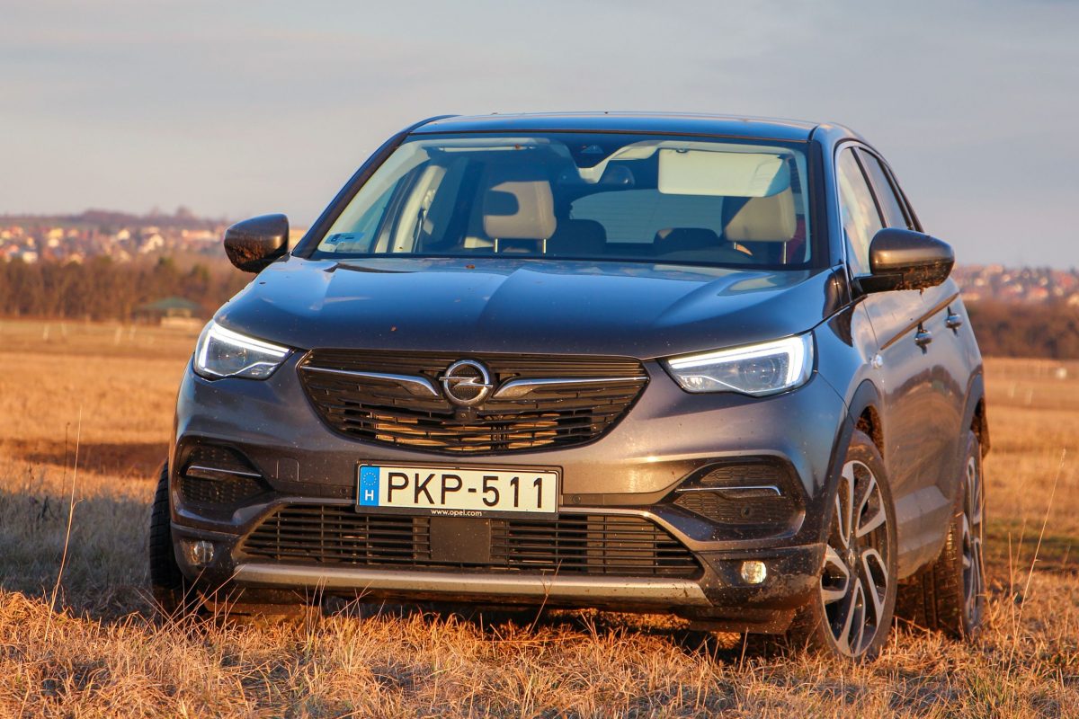 OPEL GRANDLAND X