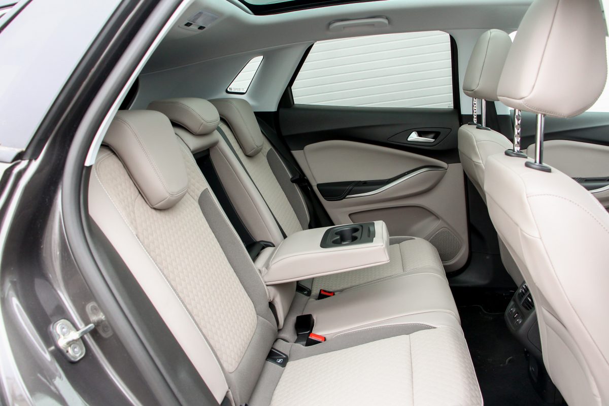 OPEL GRANDLAND X