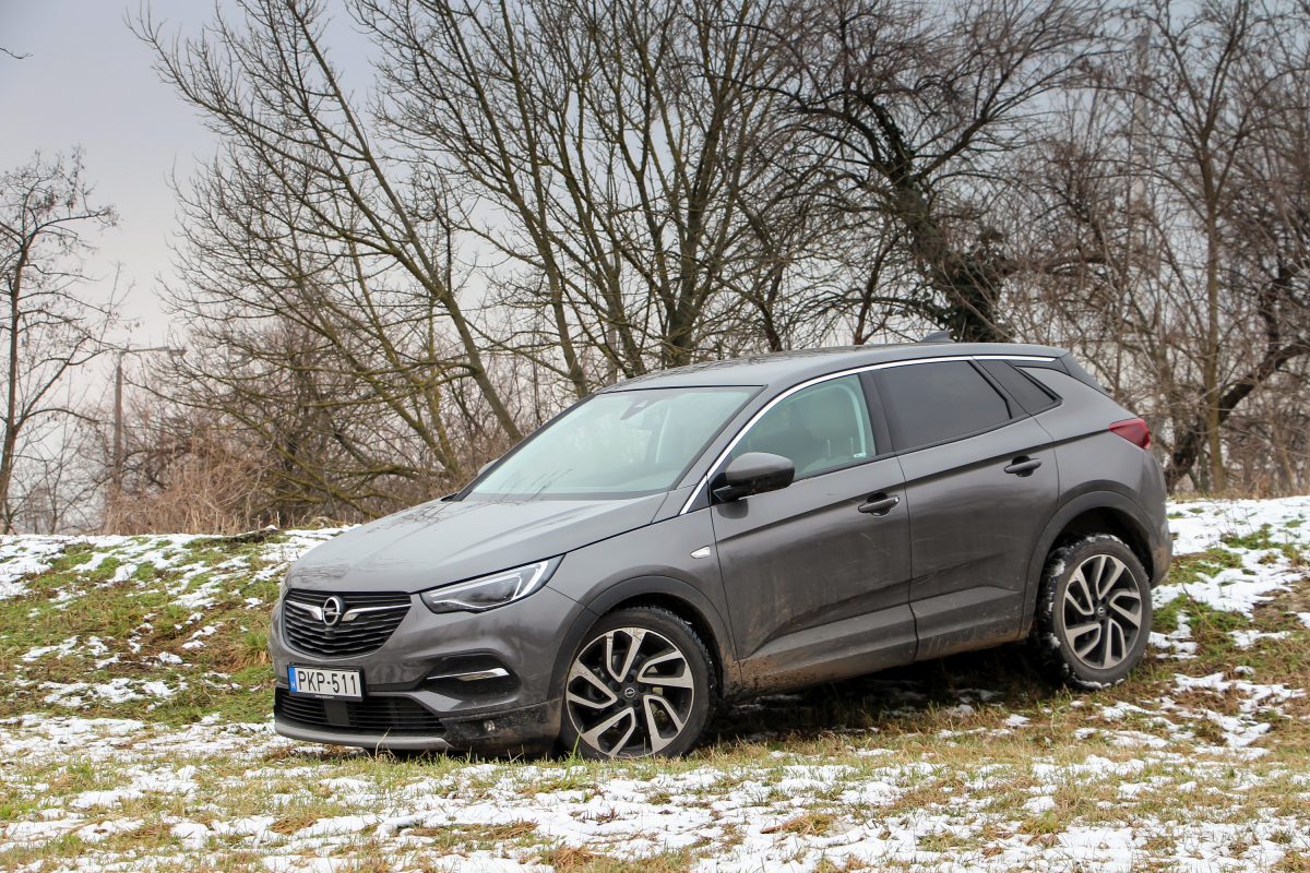 OPEL GRANDLAND X