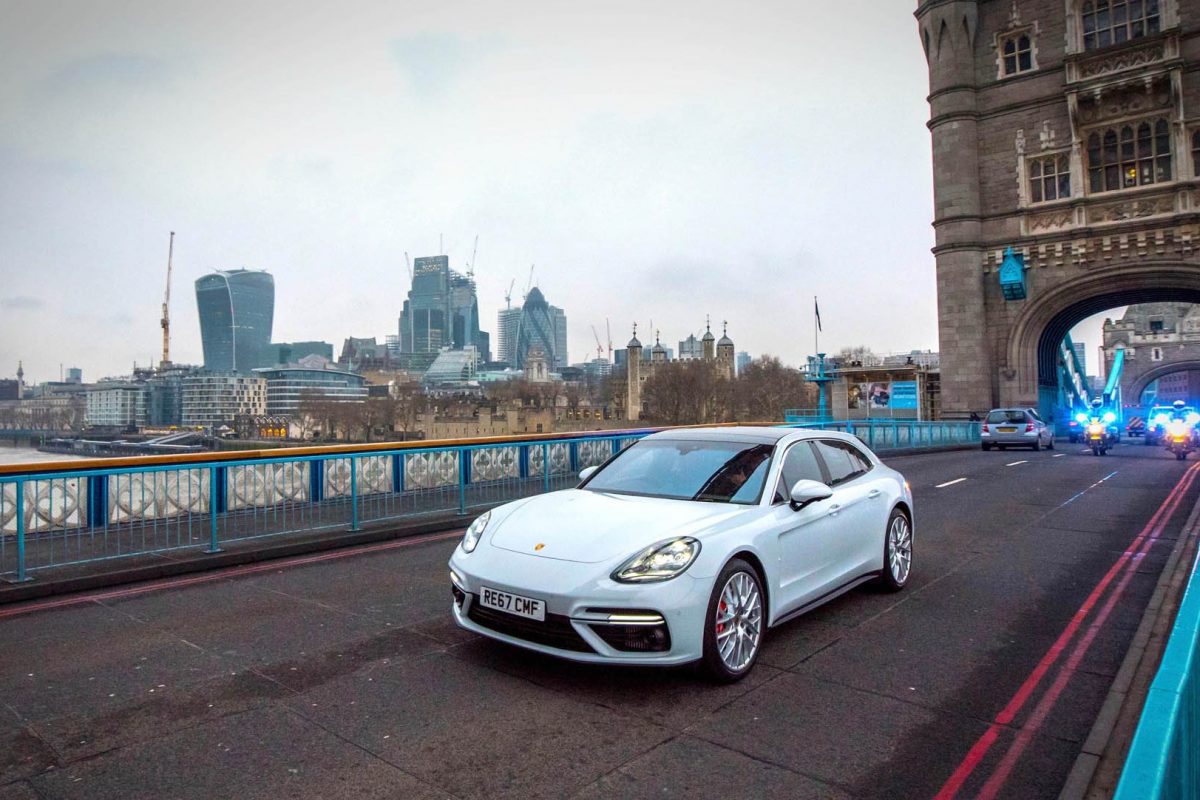 PORSCHE PANAMERA