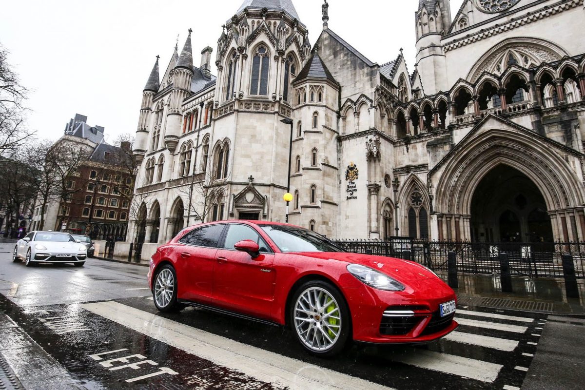 PORSCHE PANAMERA