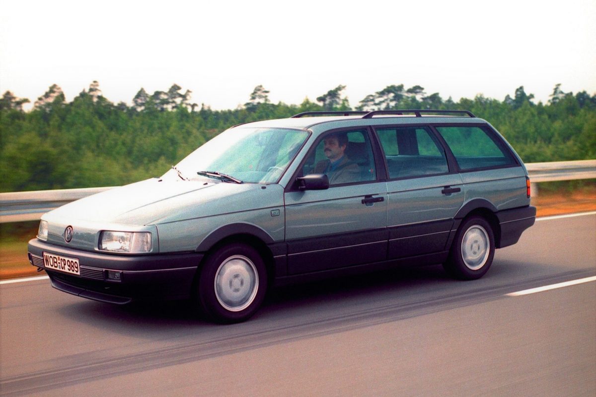 VOLKSWAGEN PASSAT