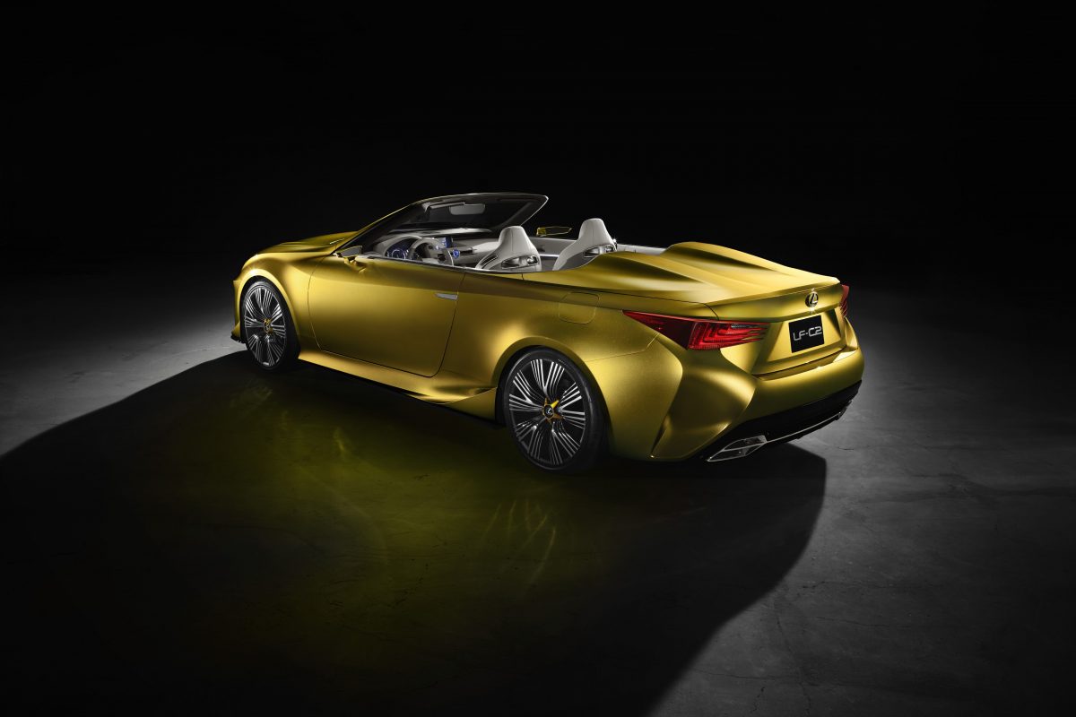 LEXUS