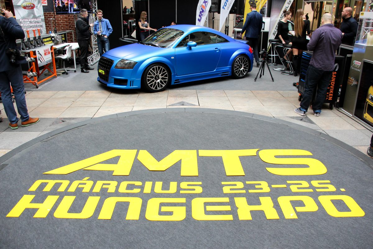 AUDI TT
