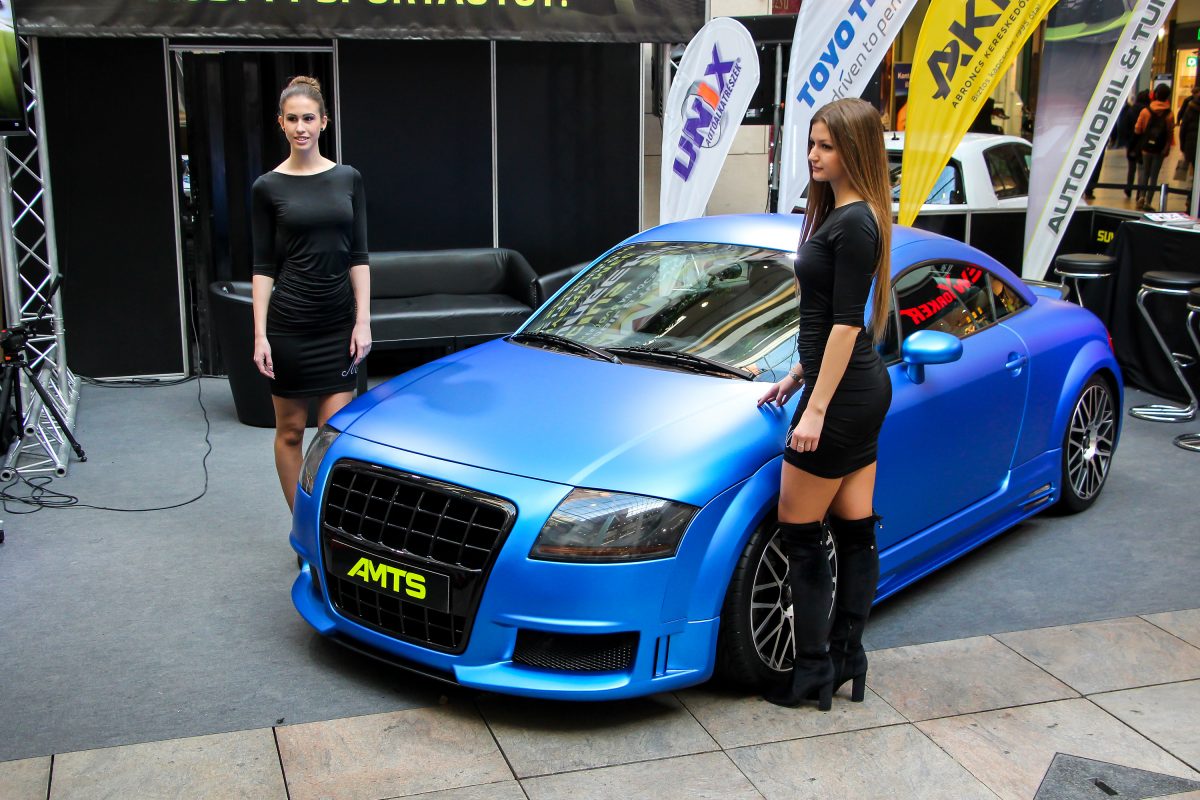AUDI TT