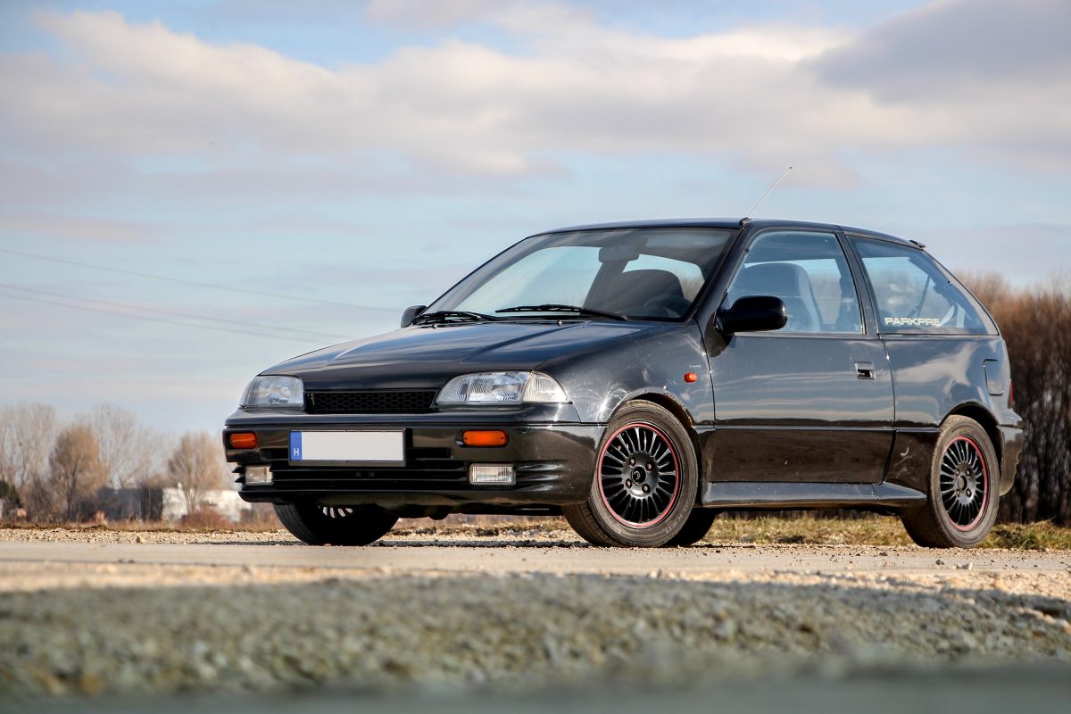 SUZUKI SWIFT