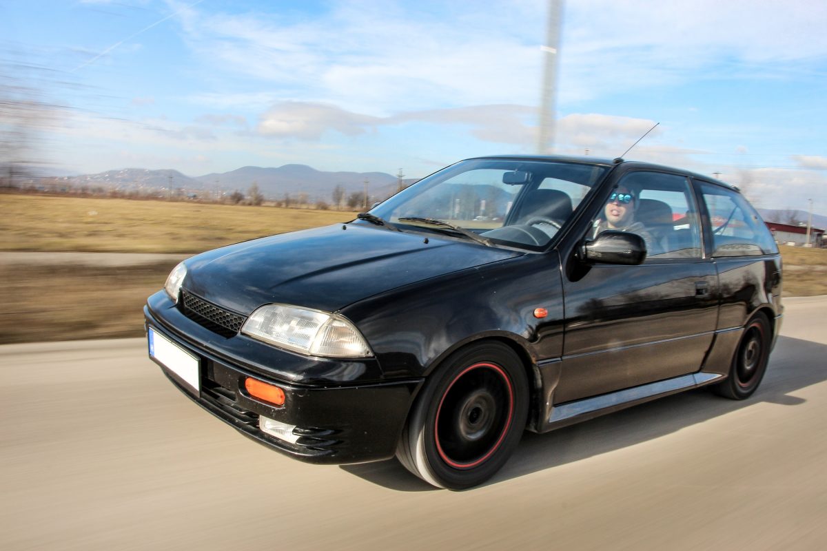 SUZUKI SWIFT