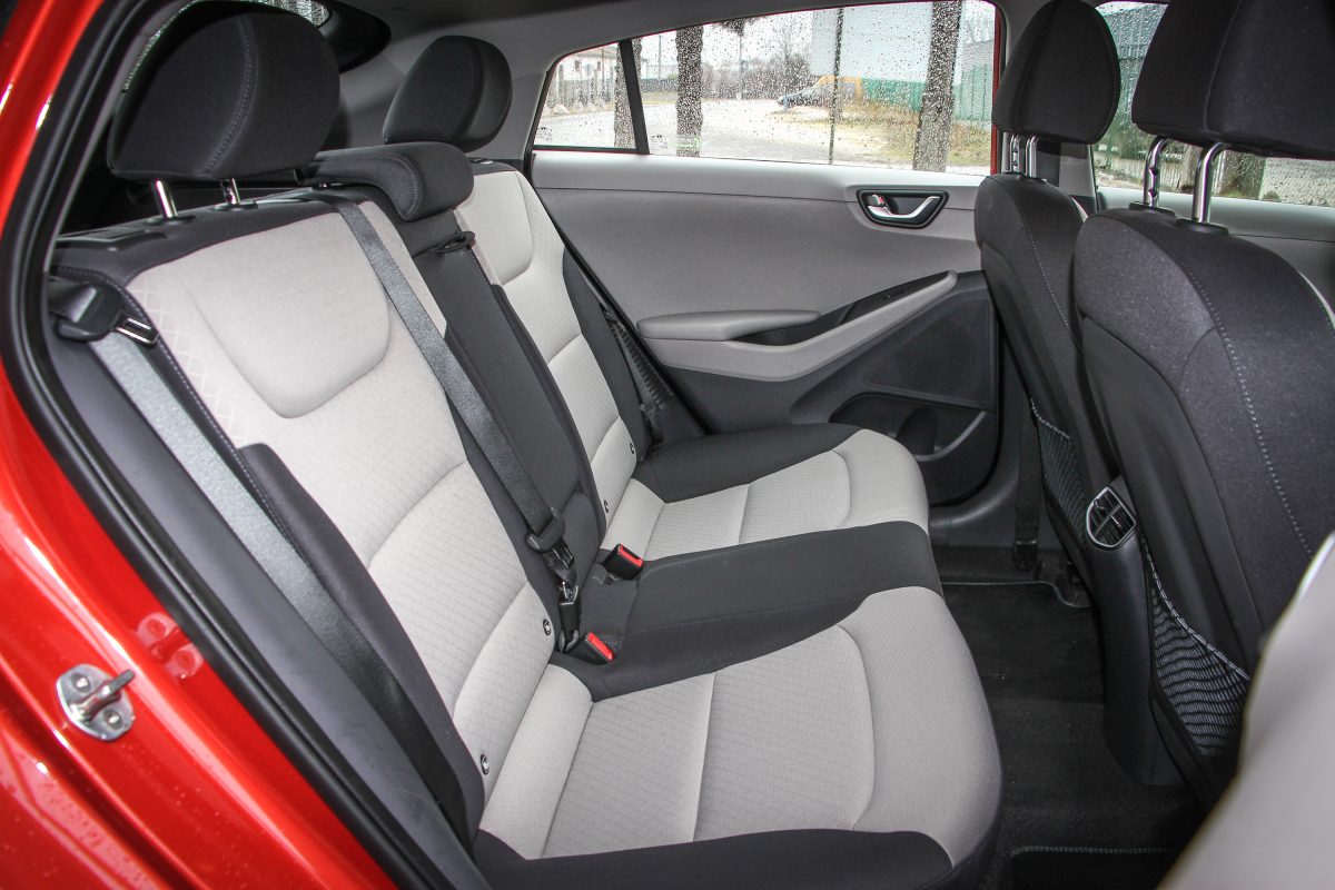 HYUNDAI IONIQ
