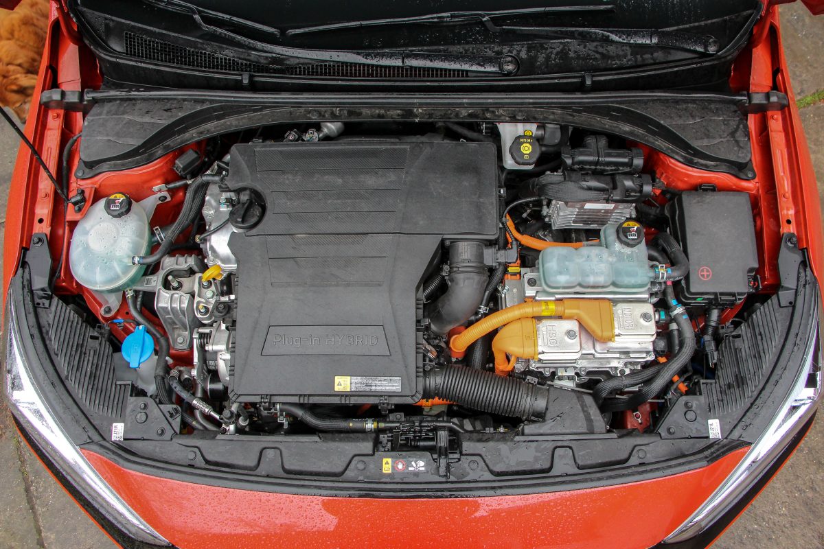 HYUNDAI IONIQ