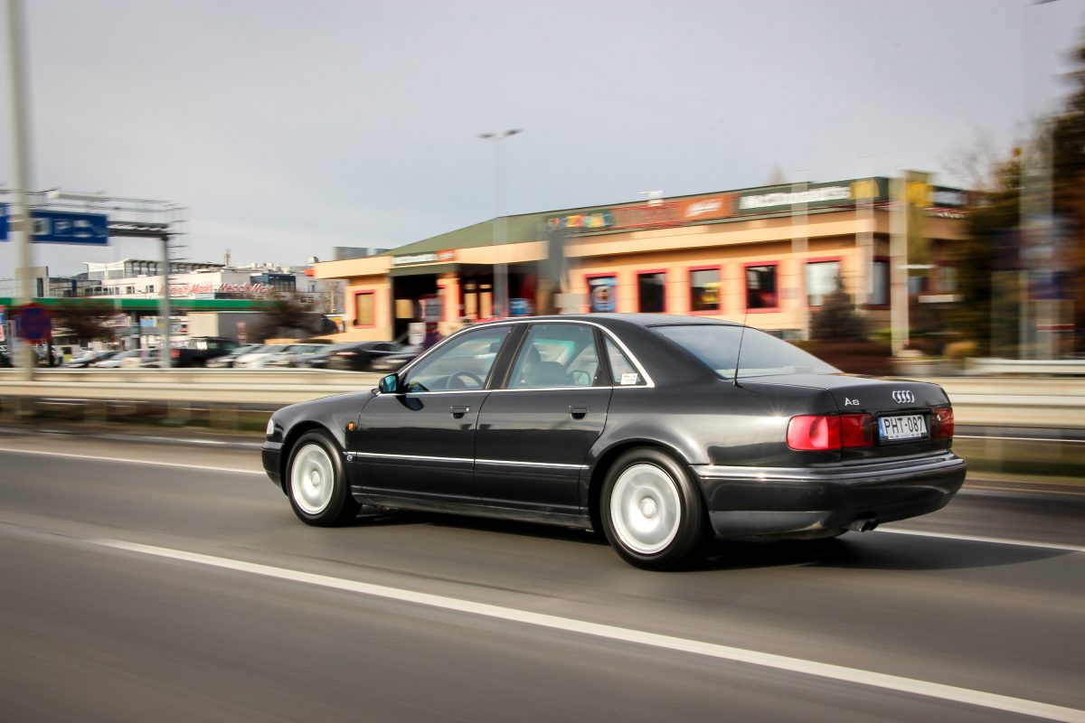 AUDI A8