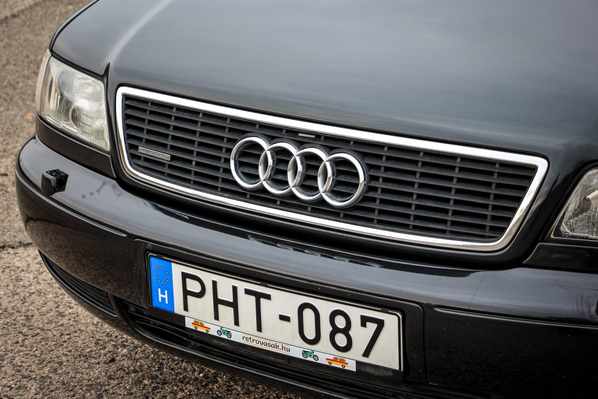 AUDI A8