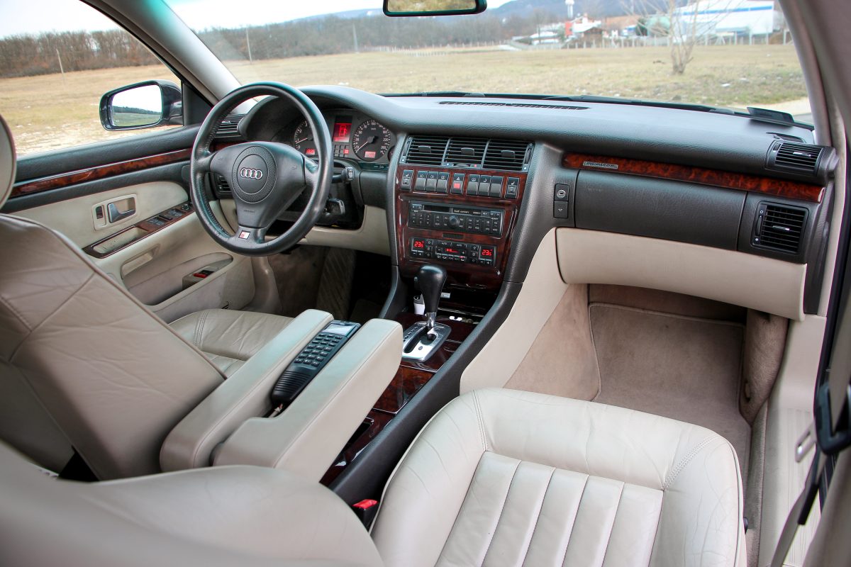 AUDI A8