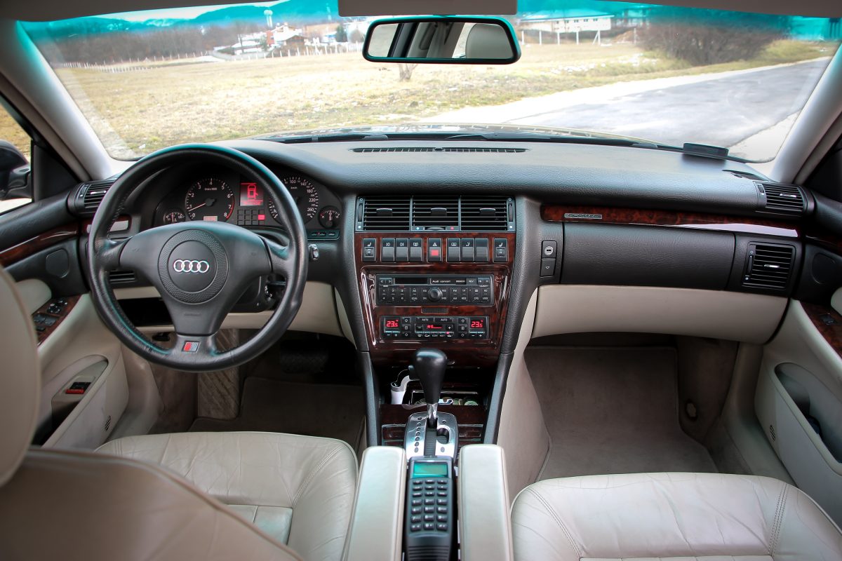 AUDI A8