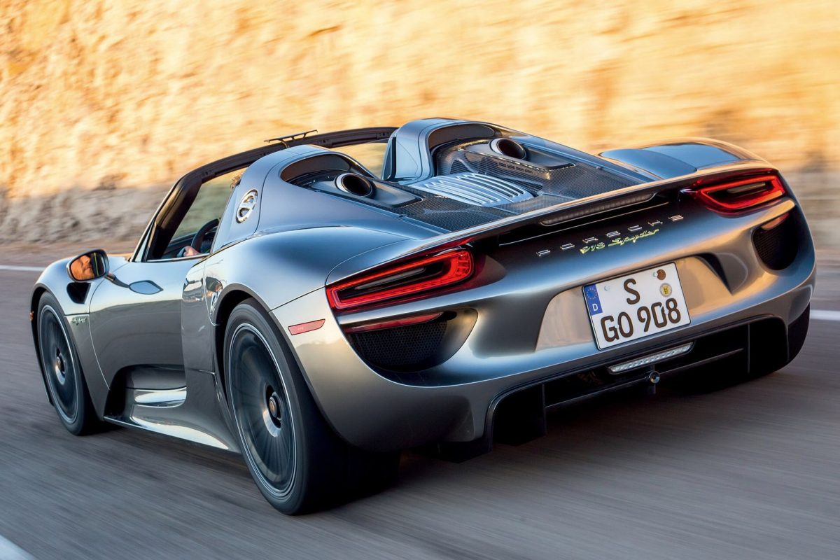 PORSCHE 918