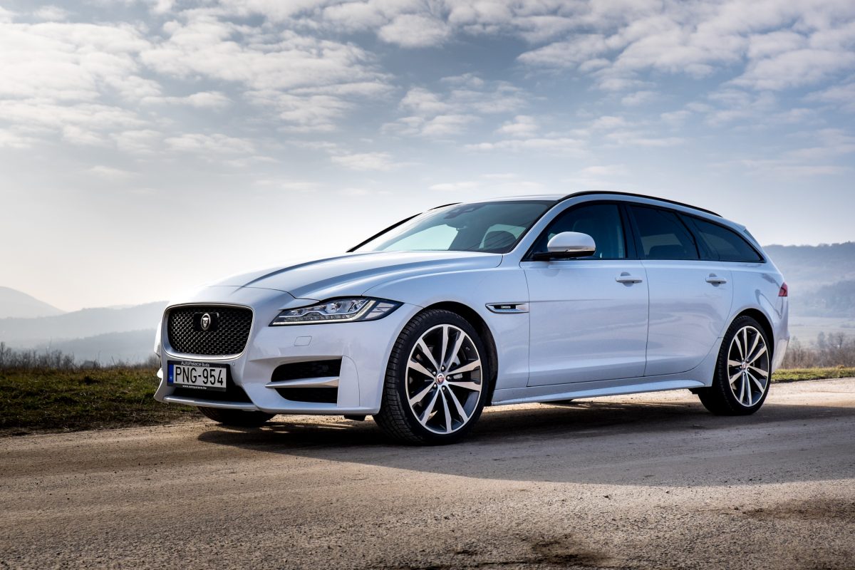 JAGUAR XF