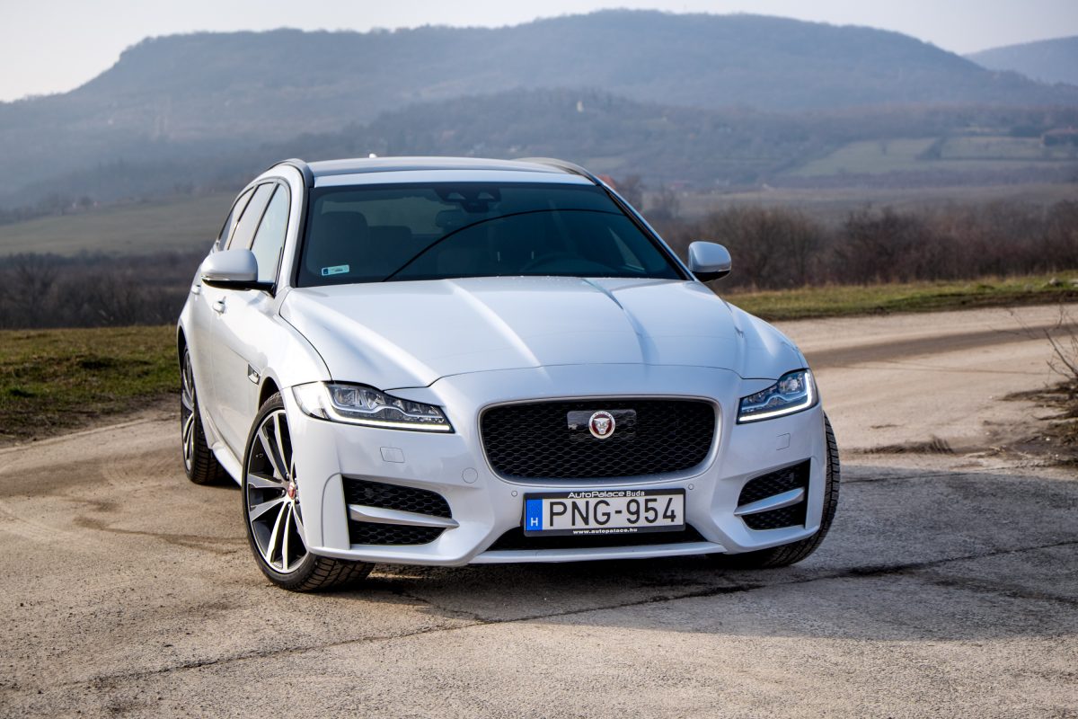 JAGUAR XF
