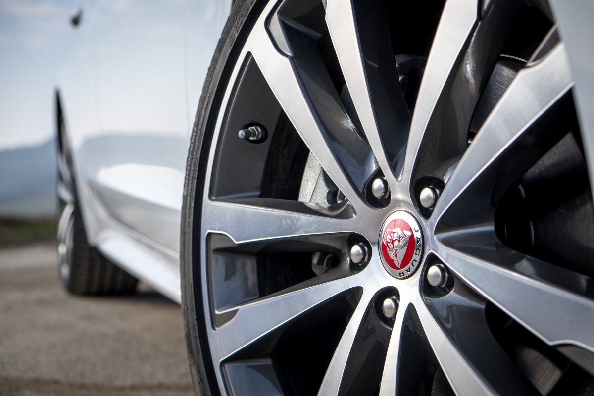 JAGUAR XF