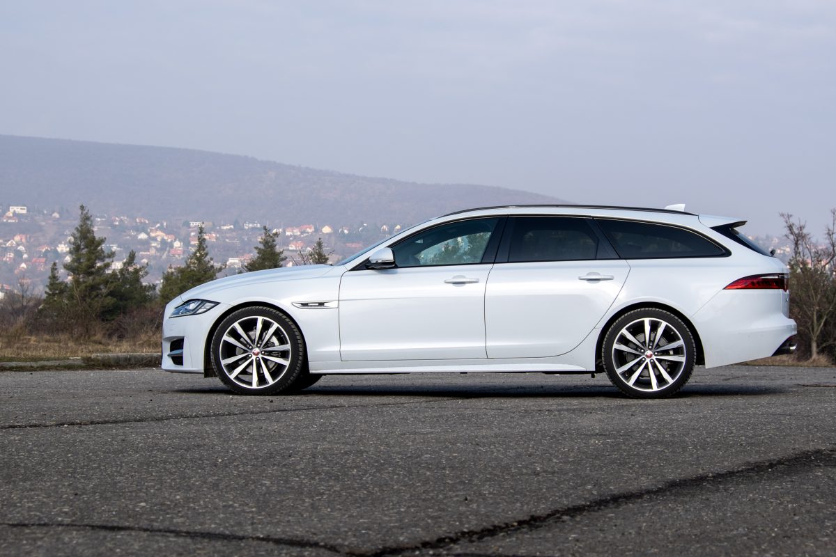 JAGUAR XF