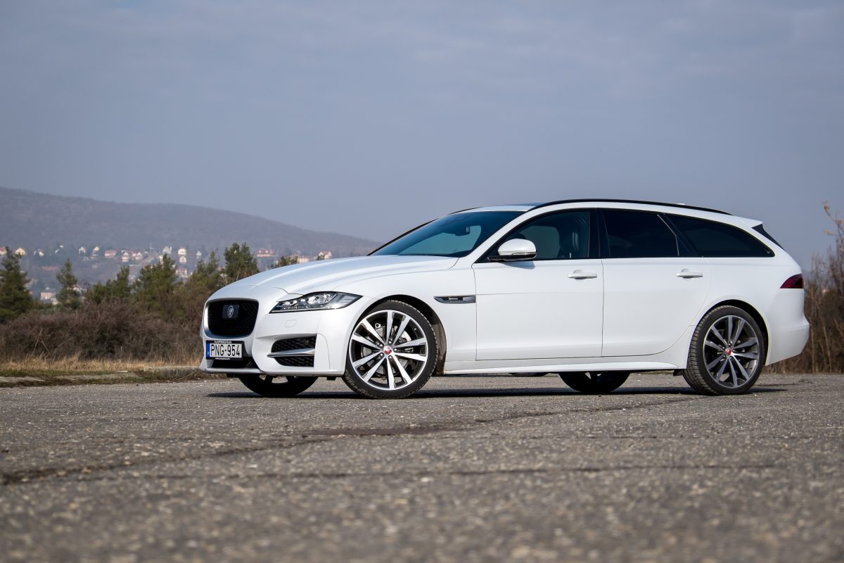 JAGUAR XF
