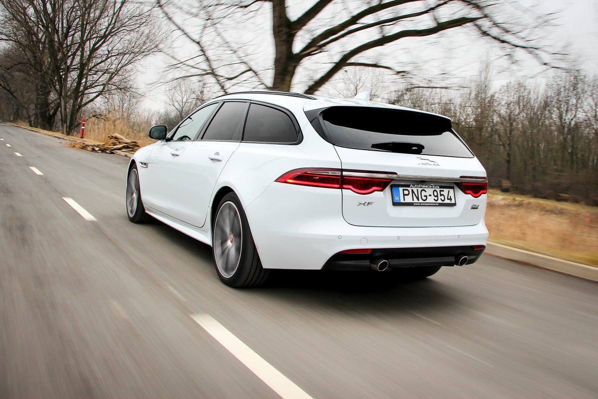 JAGUAR XF