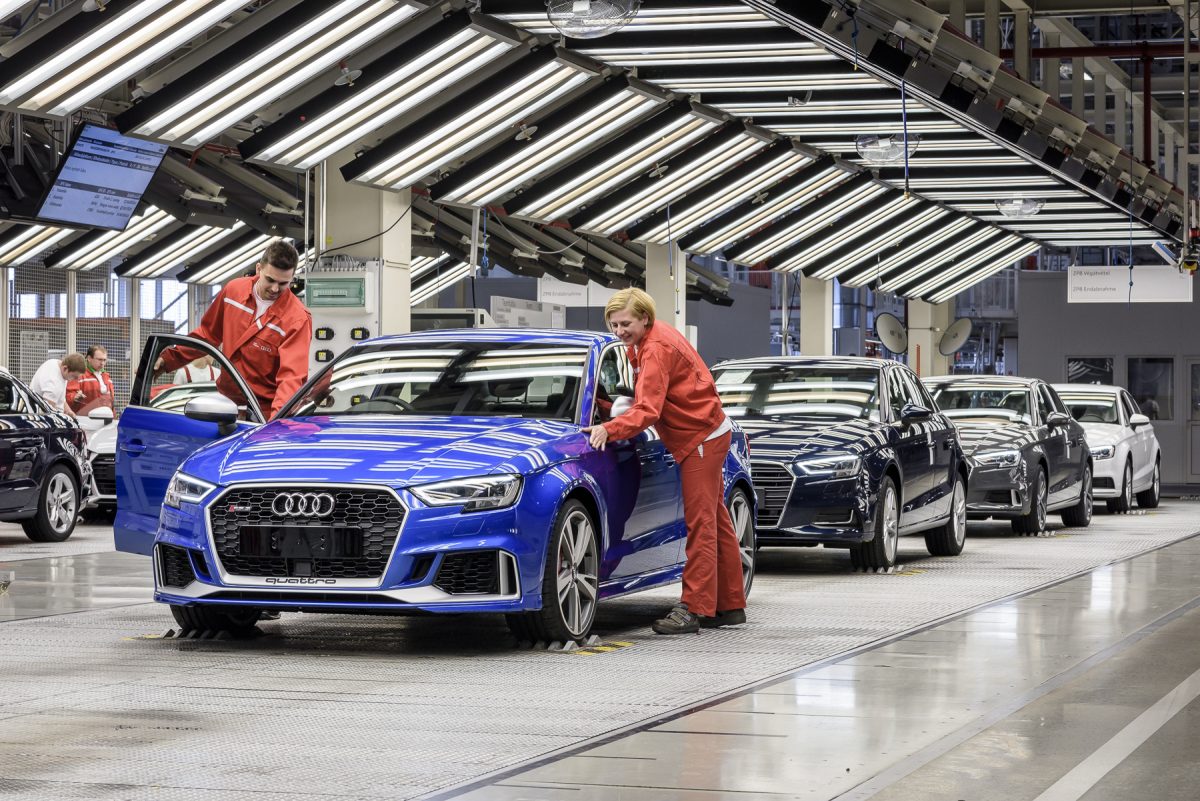 AUDI