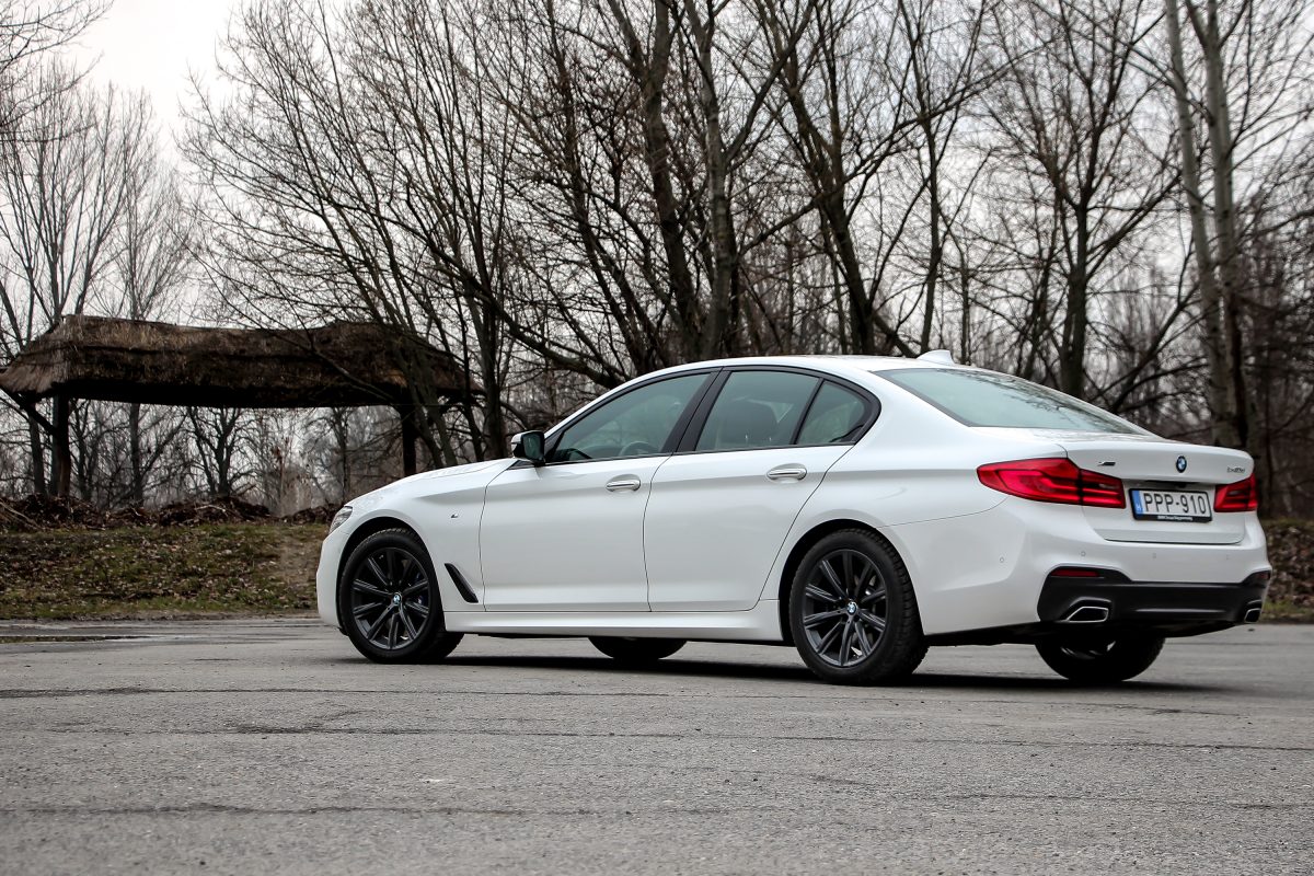 BMW 5-ÖS SOROZAT