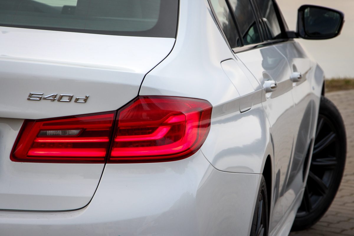 BMW 5-ÖS SOROZAT