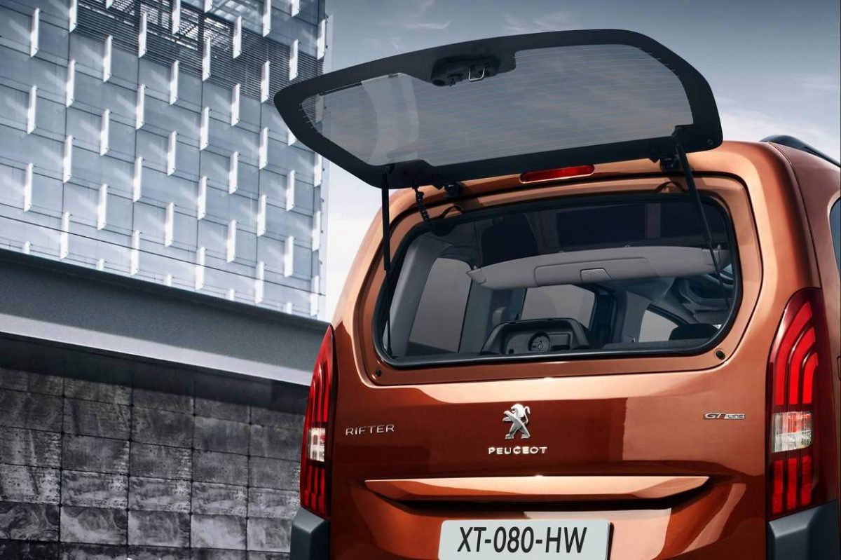 PEUGEOT PARTNER