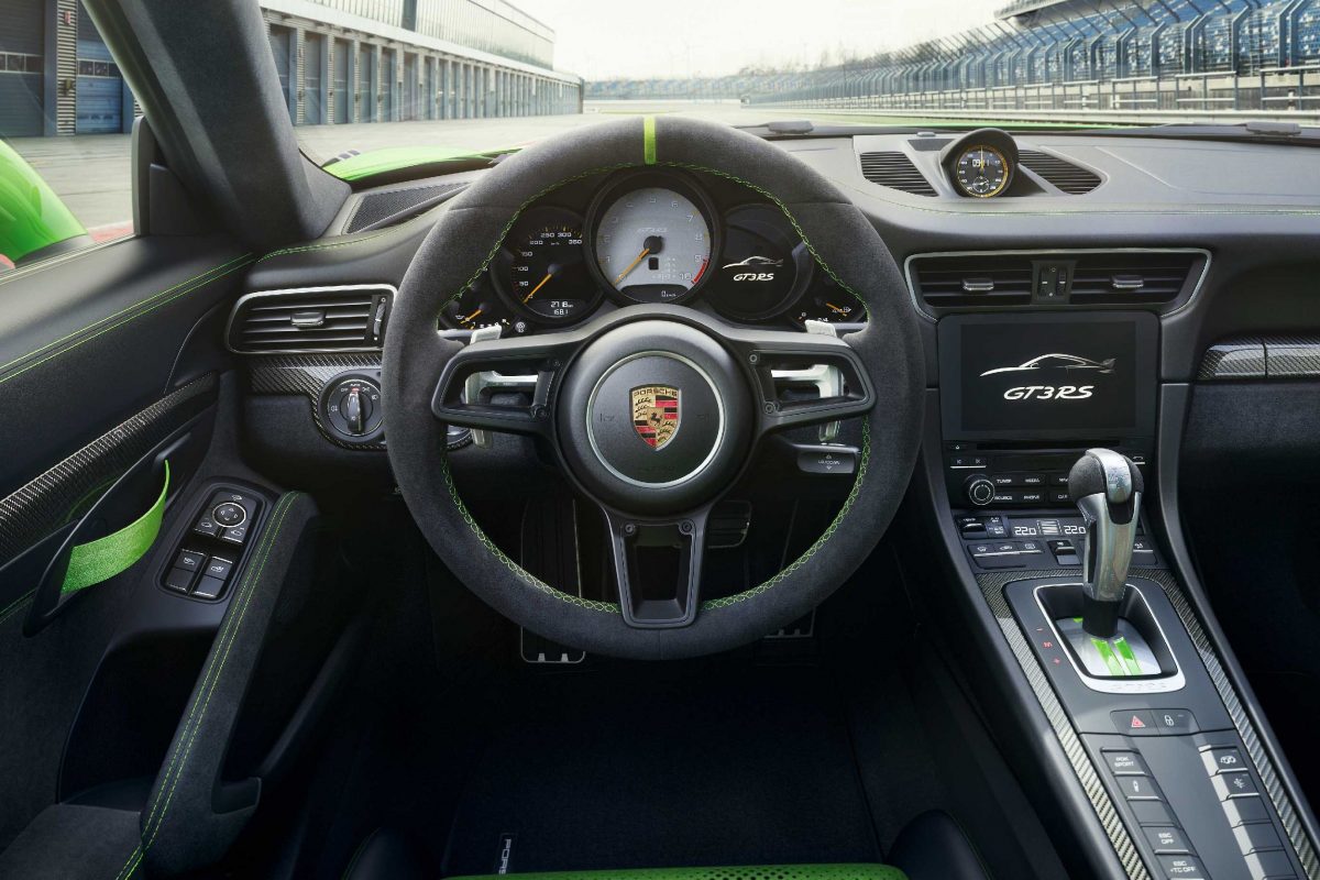 PORSCHE 911